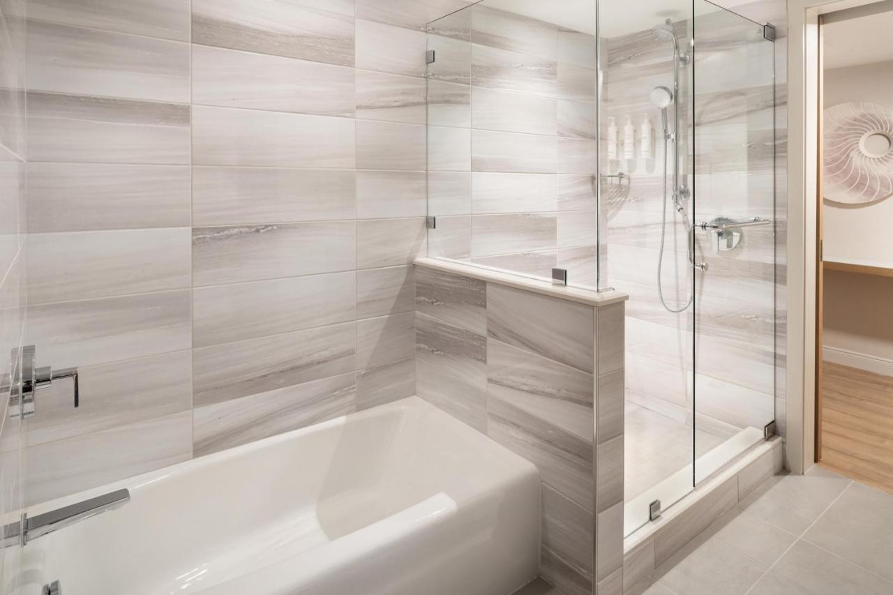 Marriott Long Downtown Hotel 4*