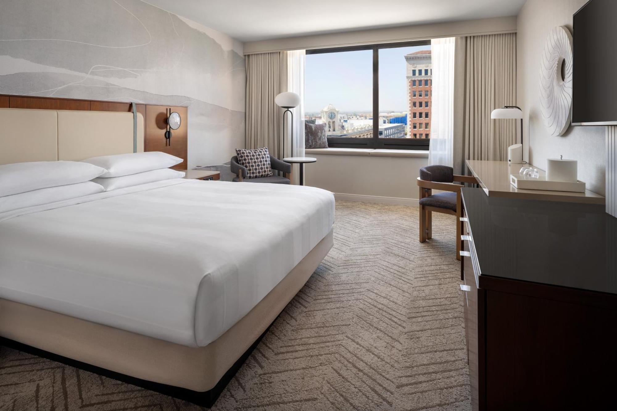 Marriott Long Downtown 4*